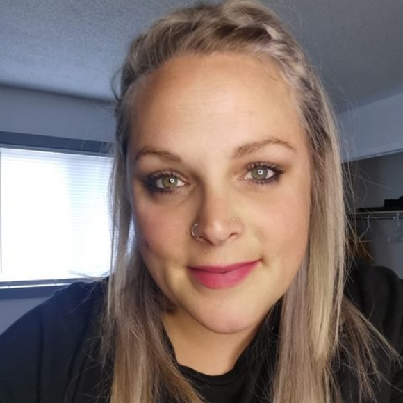 Meet your Posher, Megan - Picture 1 of 1